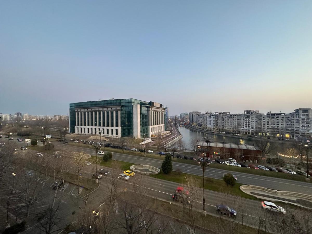 Unirii Lake Tribunal Bucharest Exterior photo